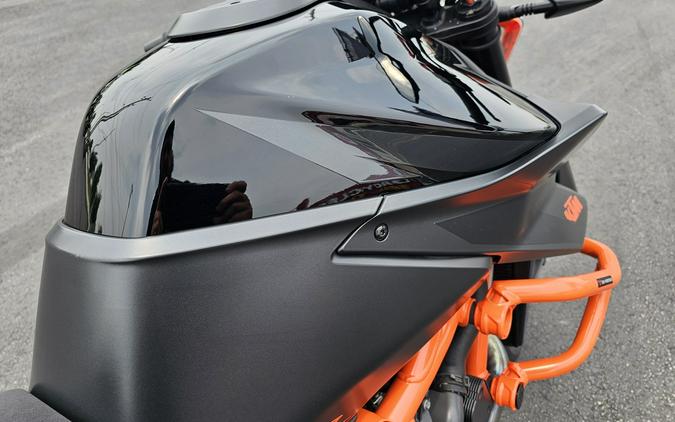 2020 KTM 1290 SUPER DUKE R