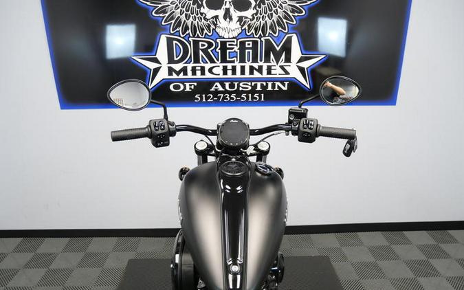 2022 Indian Motorcycle® Chief Dark Horse® Black Smoke