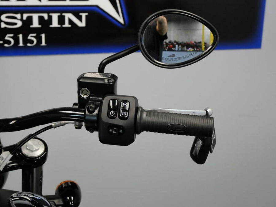 2022 Indian Motorcycle® Chief Dark Horse® Black Smoke