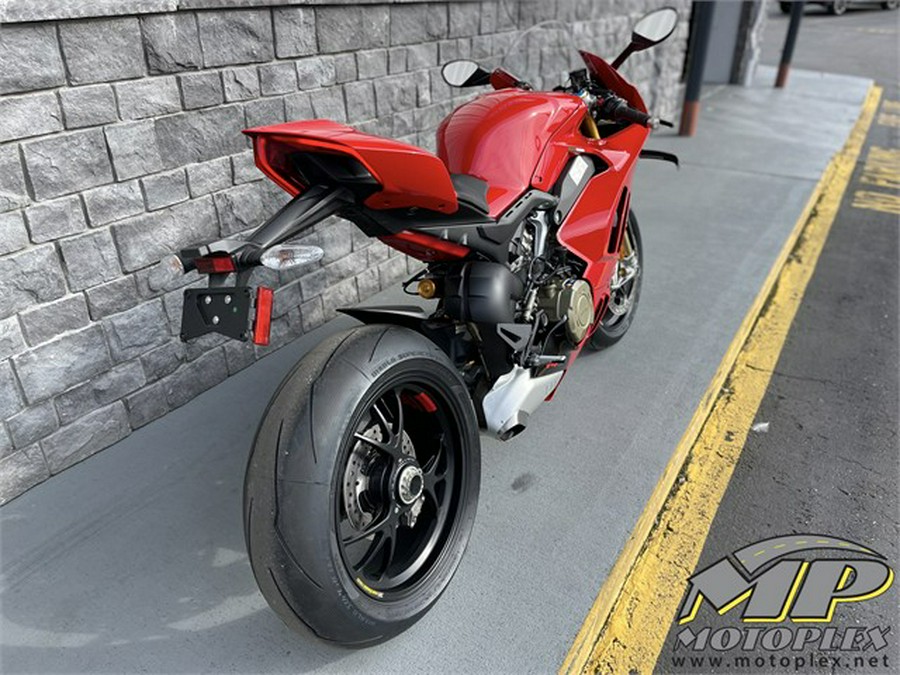 2023 Ducati Panigale V4 S