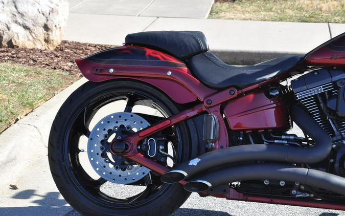 2017 Harley-Davidson® FXSE - CVO™ Pro Street Breakout®