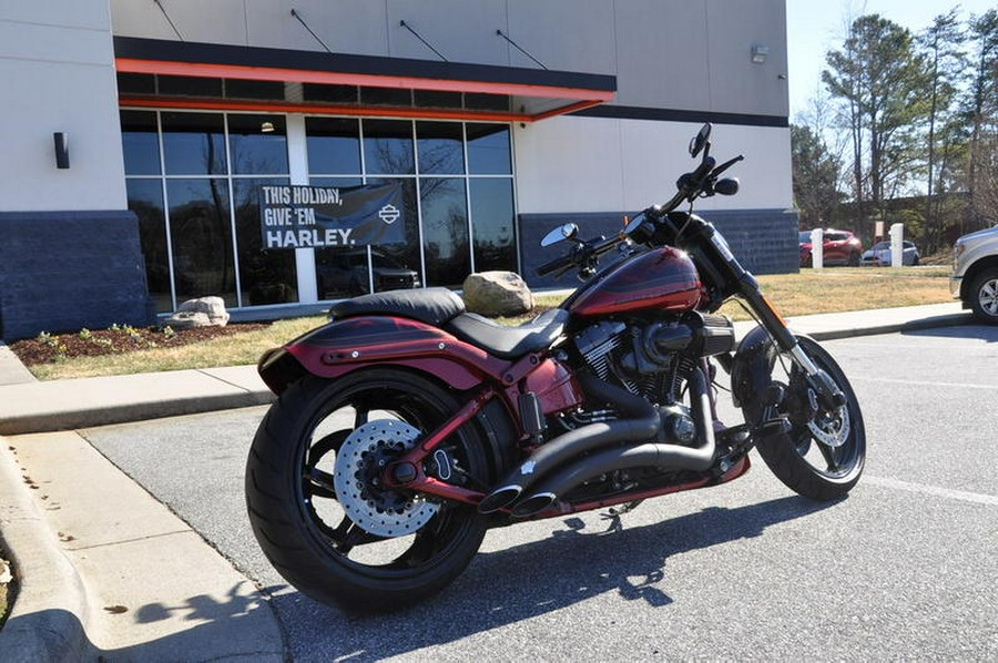 2017 Harley-Davidson® FXSE - CVO™ Pro Street Breakout®