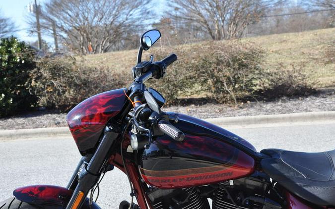 2017 Harley-Davidson® FXSE - CVO™ Pro Street Breakout®