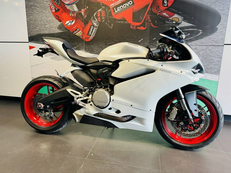 2017 Ducati Panigale 959 Arctic White Silk