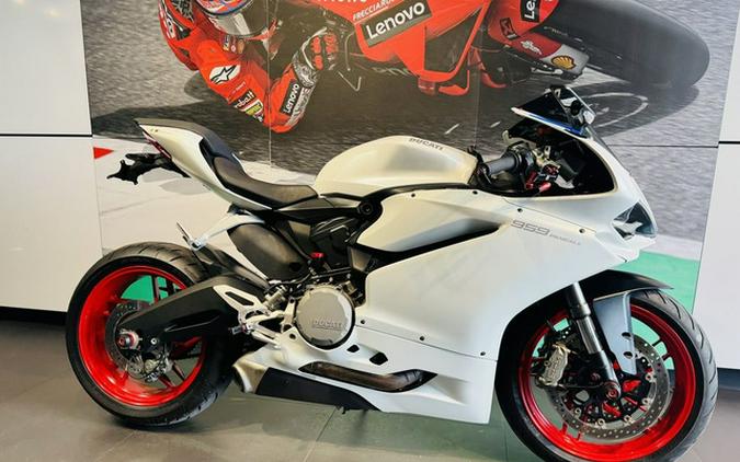 2017 Ducati Panigale 959 Arctic White Silk