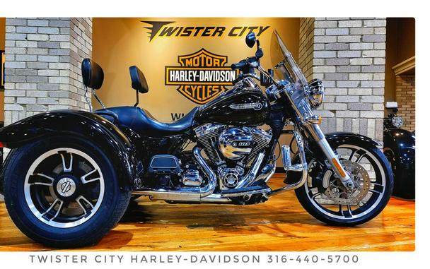 USED 2016 Harley-Davidson Freewheeler, FLRT