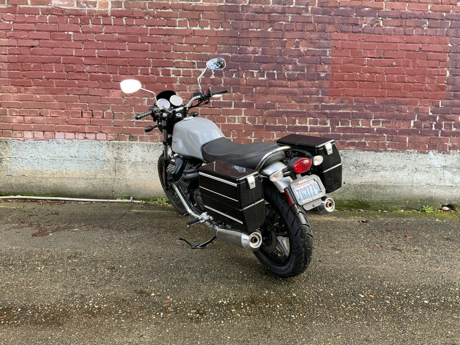 2018 Moto Guzzi V7