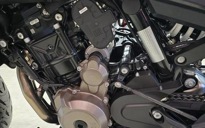 2025 HQV VITPILEN 801