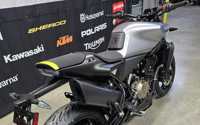 2025 HQV VITPILEN 801