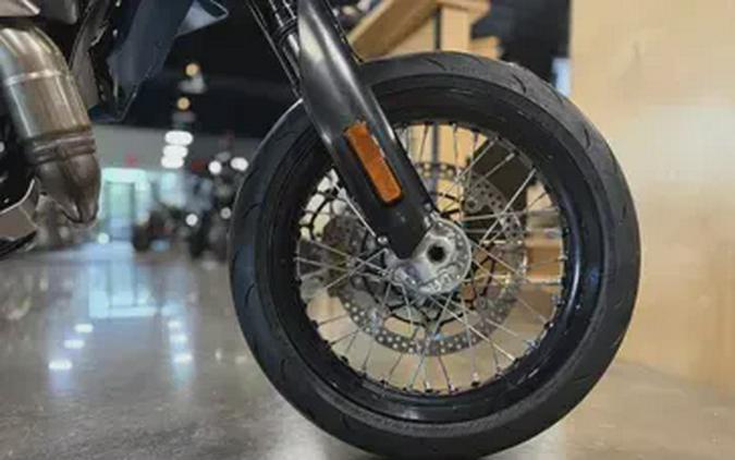 2025 Suzuki DRZ 4SM Base