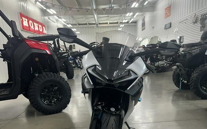 2026 CFMOTO 675SS