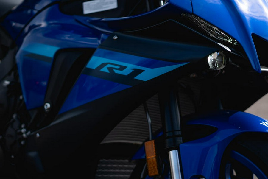 2024 Yamaha YZF-R1