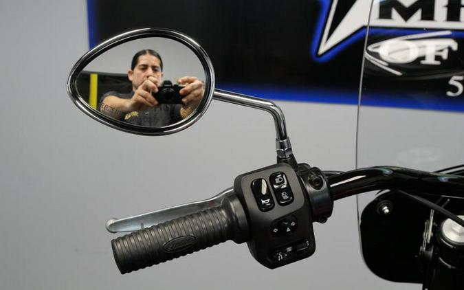 2023 Indian Motorcycle® Super Chief® Limited Stryker Red Metallic