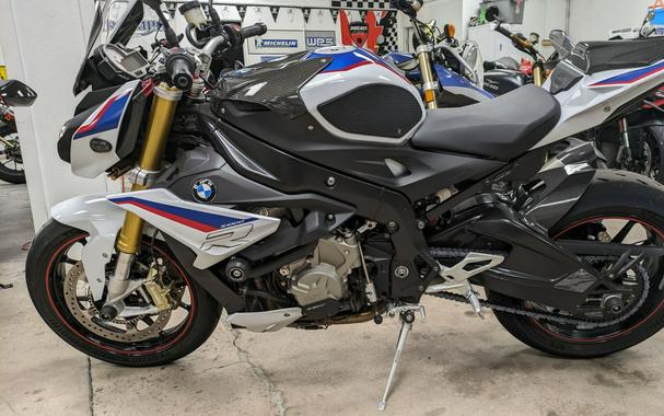 2018 BMW S 1000 R