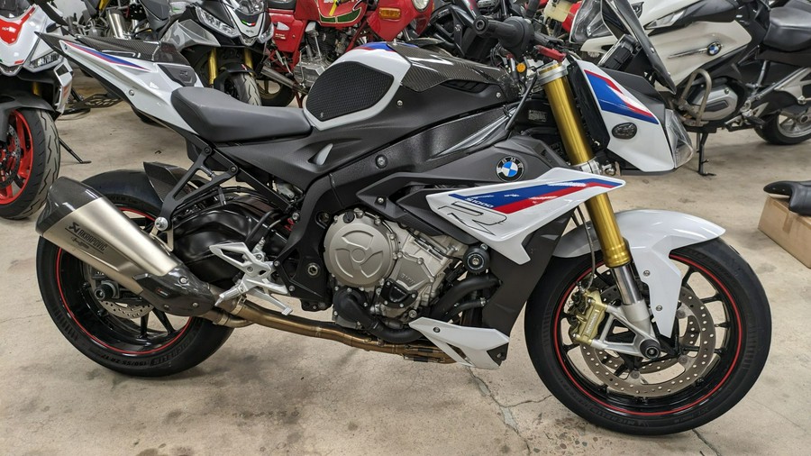 2018 BMW S 1000 R