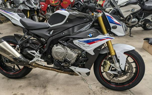 2018 BMW S 1000 R