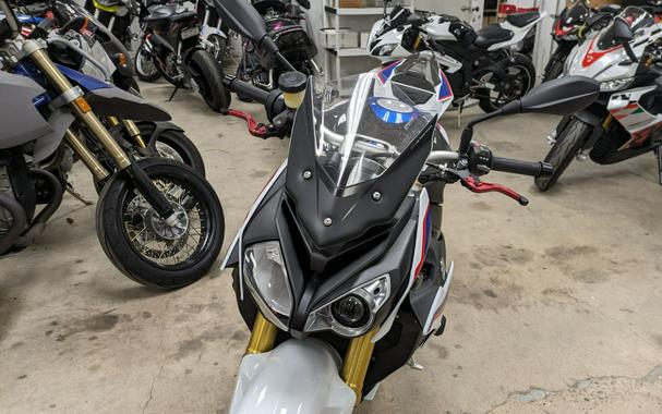 2018 BMW S 1000 R