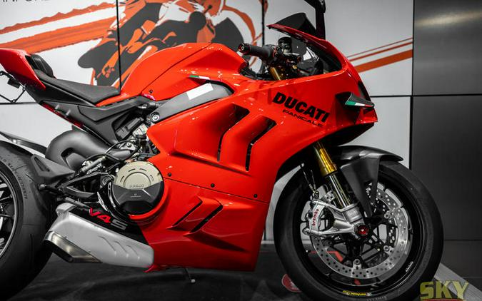 2024 Ducati Panigale V4 S Red