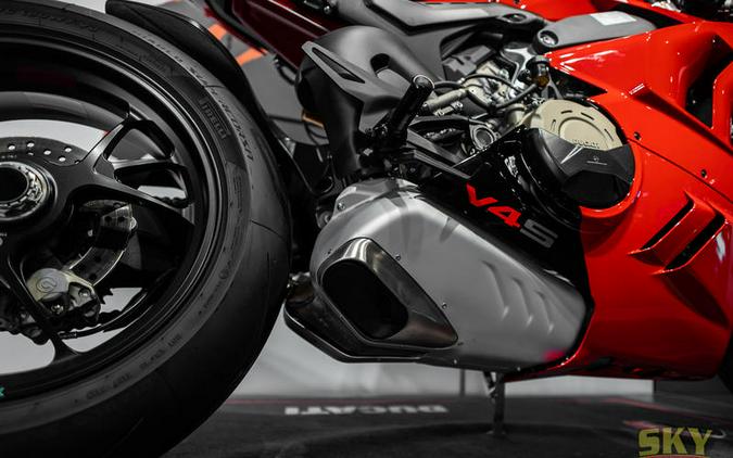 2024 Ducati Panigale V4 S Red