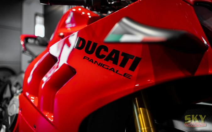 2024 Ducati Panigale V4 S Red