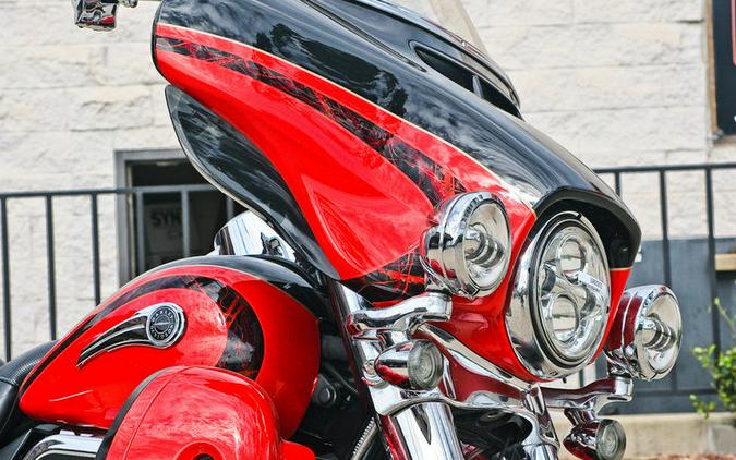 2016 Harley-Davidson® FLHTKSE - CVO™ Limited