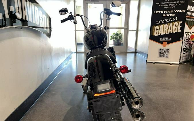 2023 Harley-Davidson Softail Standard
