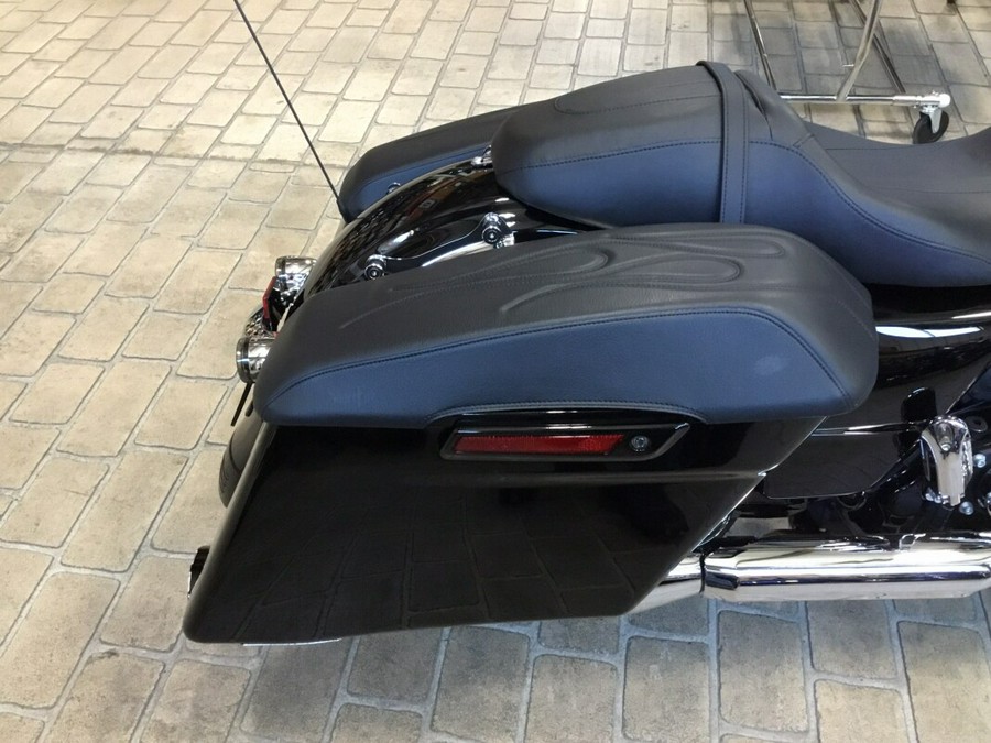 2022 Harley-Davidson® Street Glide® Special Vivid Black