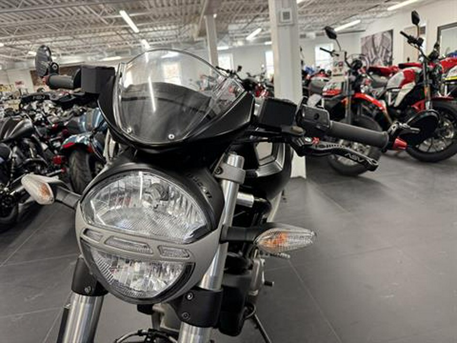 2014 Ducati Monster 696