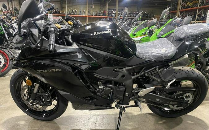 2025 KTM Adventure 390 R