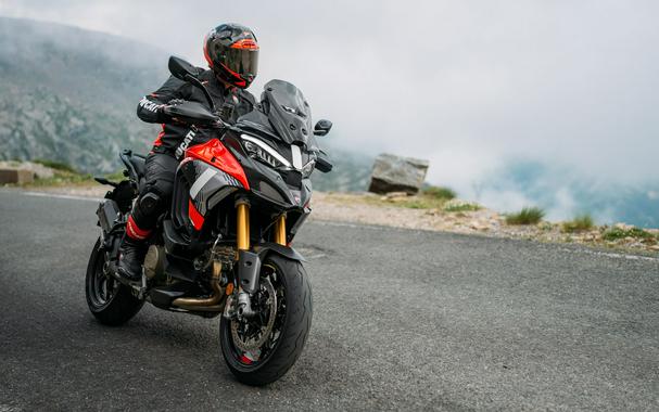 2027 Ducati Multistrada V4 Pikes Peak