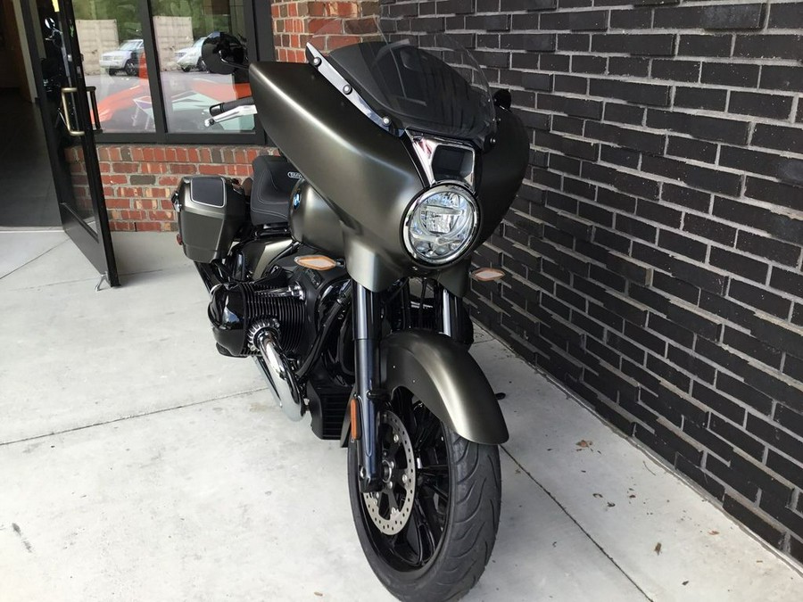 2023 BMW R 18 B Manhattan Metallic Matte