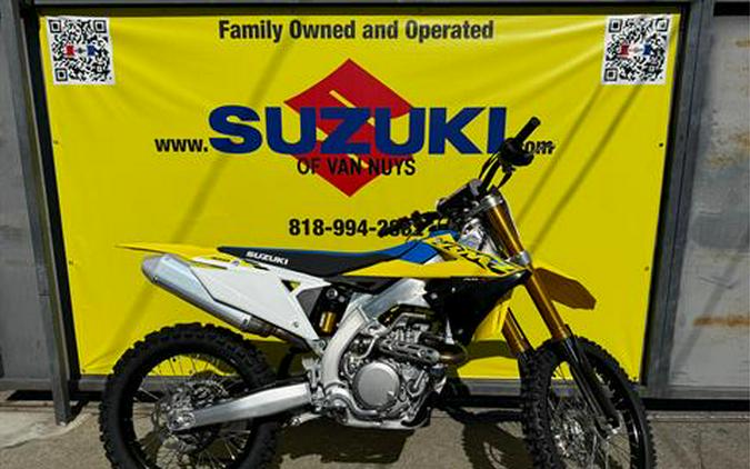 2024 Suzuki RM-Z450 First Look [with RM Army Kit]