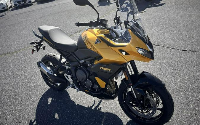 2025 Triumph Tiger 800 Sport