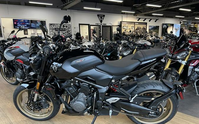 2026 Triumph Trident 800 Jet black 800