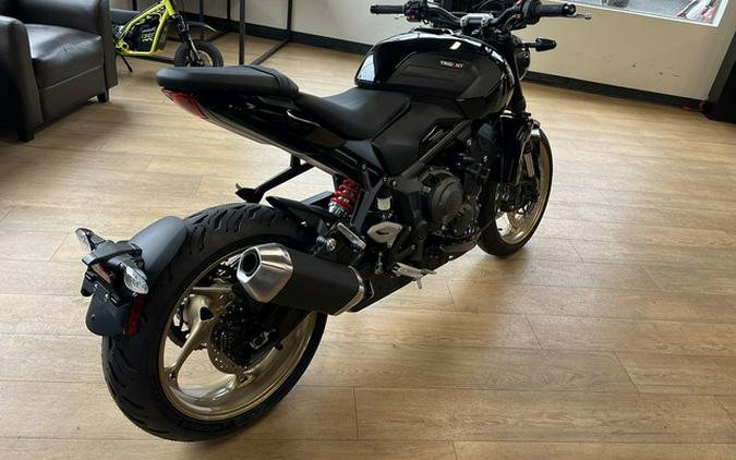 2026 Triumph Trident 800 Jet black 800