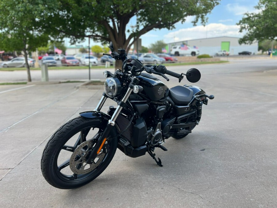 2024 Harley-Davidson® Nightster™ Black