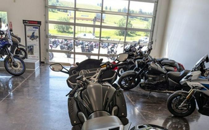 2016 BMW K 1600 GT Premium Black Storm Metallic 1600 GT Premium Light White