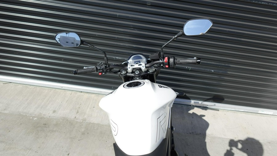 2025 Triumph Street Triple 765 R