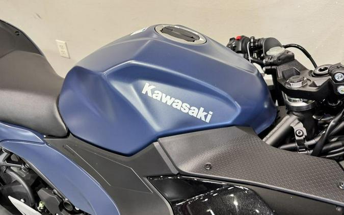 2026 Kawasaki Ninja® 500 ABS Metallic Matte Twilight Blue