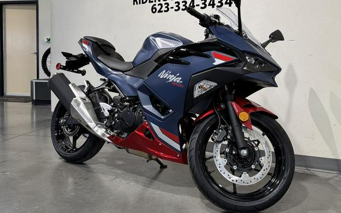 2026 Kawasaki Ninja® 500 ABS Metallic Matte Twilight Blue