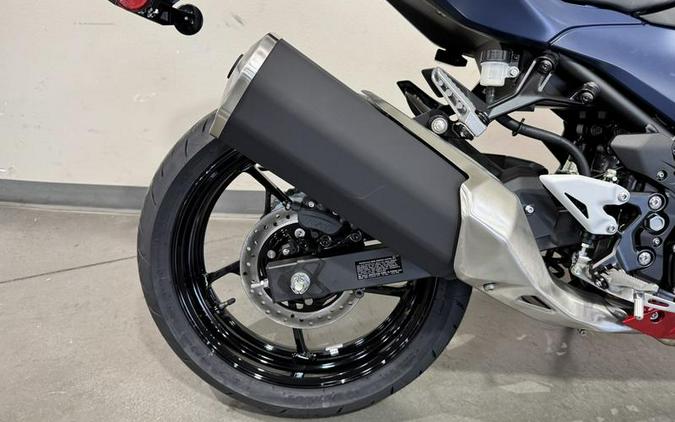 2026 Kawasaki Ninja® 500 ABS Metallic Matte Twilight Blue