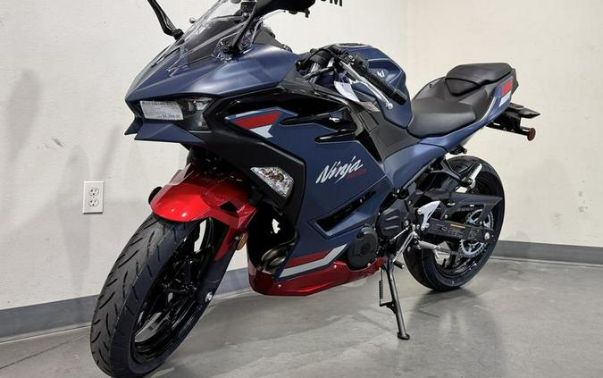 2026 Kawasaki Ninja® 500 ABS Metallic Matte Twilight Blue