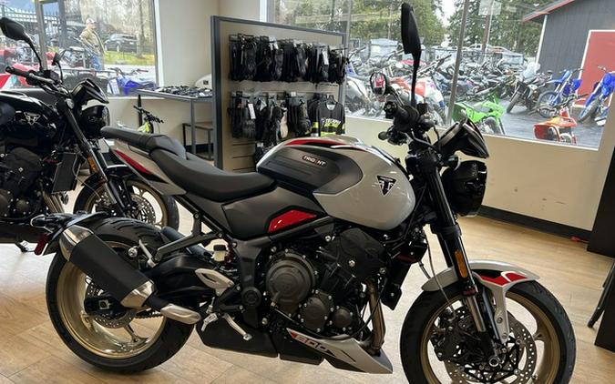 2026 Triumph Trident 800 Ash grey 800
