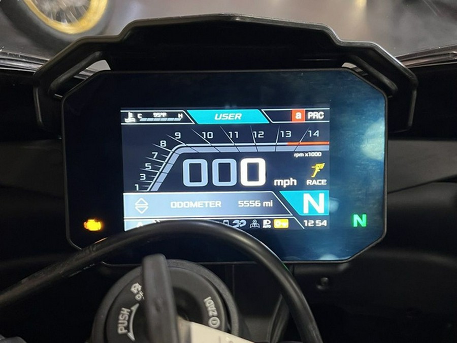 2022 Aprilia RSV4 1100