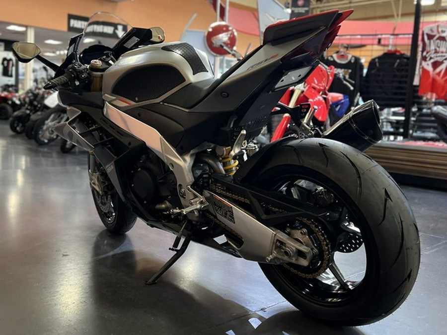 2022 Aprilia RSV4 1100