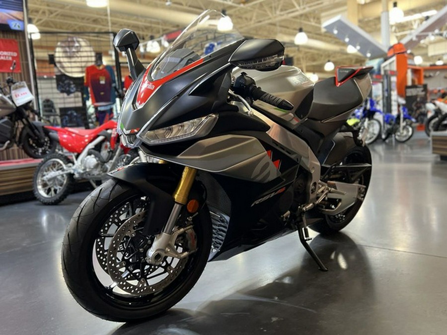 2022 Aprilia RSV4 1100