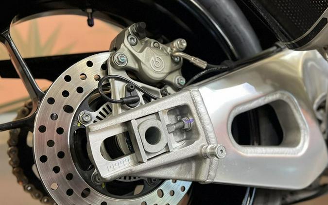2022 Aprilia RSV4 1100