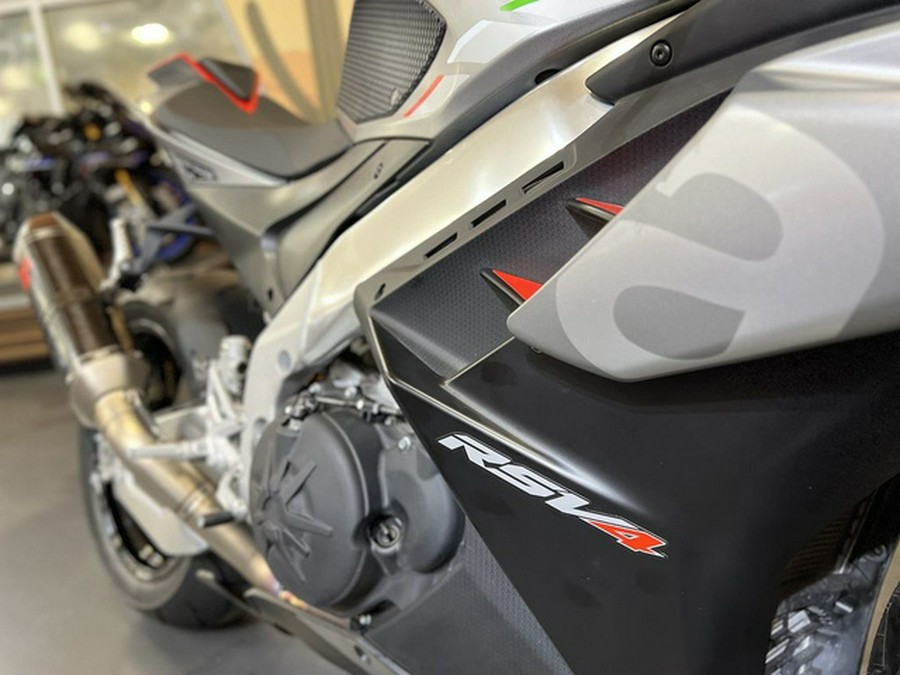 2022 Aprilia RSV4 1100