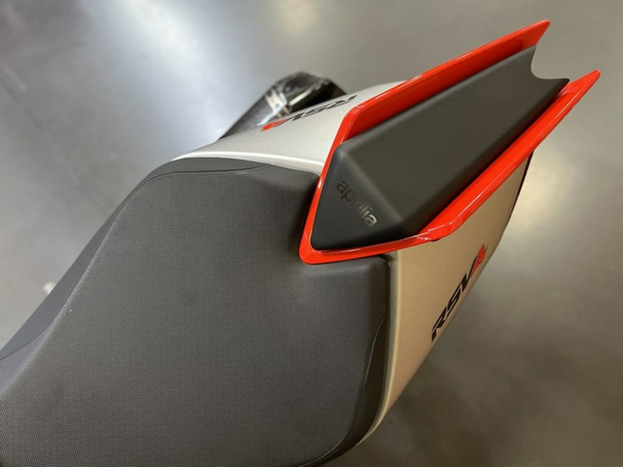 2022 Aprilia RSV4 1100