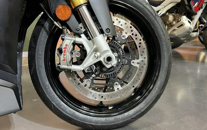 2022 Aprilia RSV4 1100